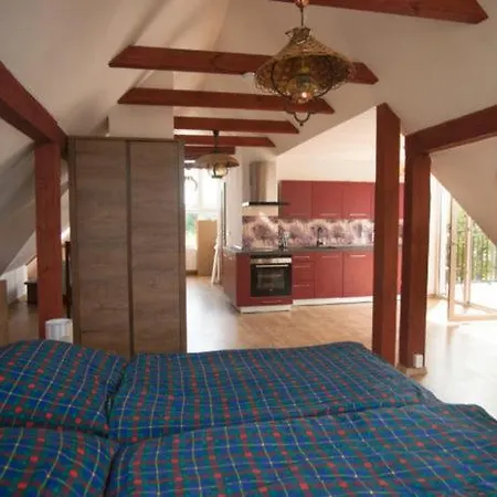 Hospoda-ferienhaus Am Olba-see Malschwitz